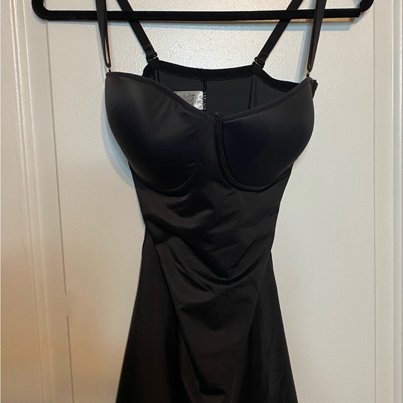 Miraclesuit Black Shapewear 38D - Picture 1 of 7